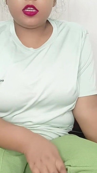 Indianka Niharika Thakur Pussy Palcówka dla swojego chłopaka