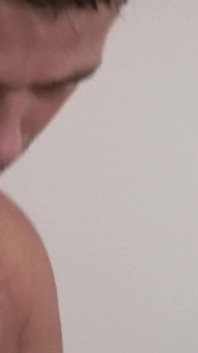 Candi Menghisap, Skank berambut merah suka mengongkek Max Deeds dalam deepthroat dan aksi kongkek