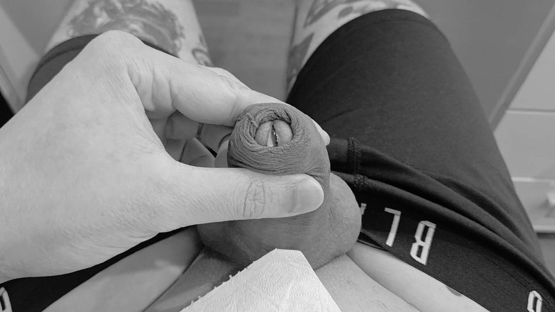 Lkdick8: 私のミルクを飲みたい?