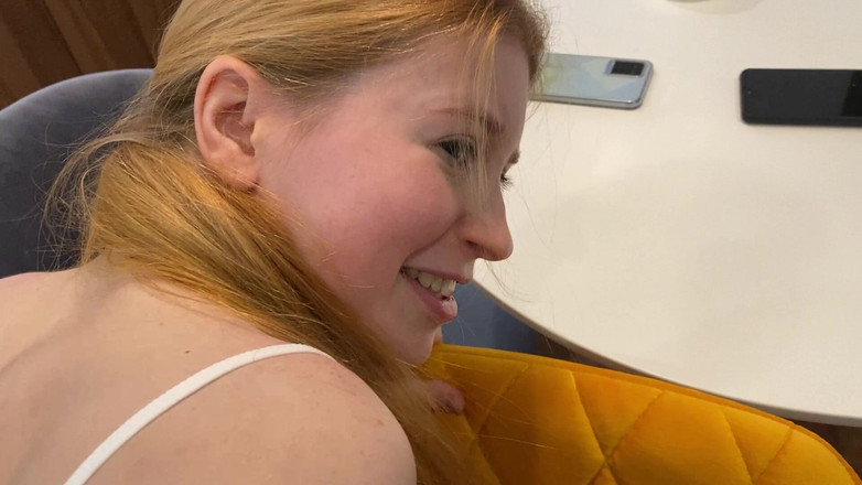 LeoCasanova: Šukání zadku mé nevlastní dcery v POV