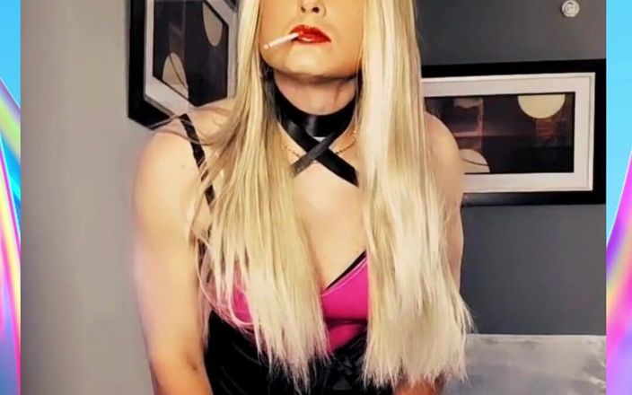 Darkfetish2k: 섹시한 라텍스 창녀 흡연 페티쉬