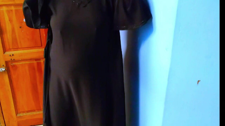 Aria Mia: Pieprzę moją gorącą piękną arabską przyrodnią siostrę, kiedy masturbowała się,...