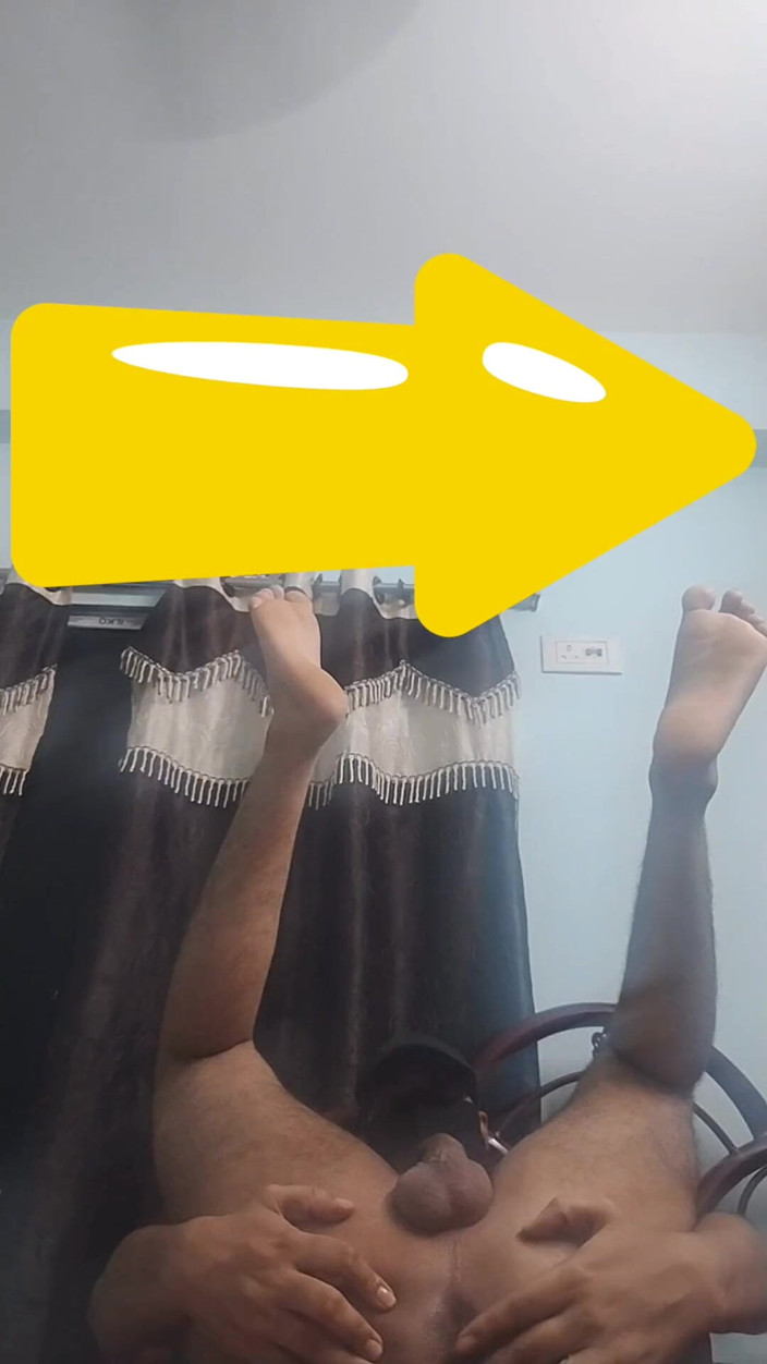 Ronit: Pau do jovem indiano esperto não ereto tenta ereção