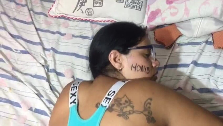 Britanly-Brow: Pov- kekasih mengambil keuntungan dari gadis ini sendirian dan ngentot...