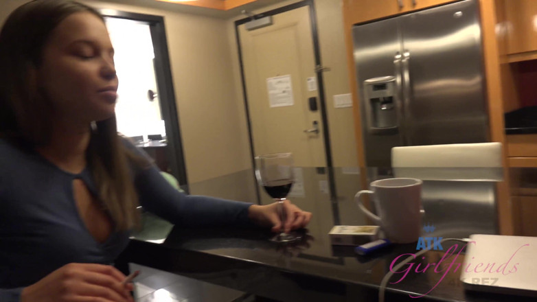ATK Fans (Girlfriends): Virtual vacation in Las vegas with Liza Rowe 1/3