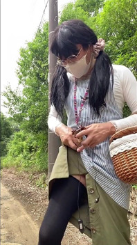 No. 269 a Walk in the Open Wearing an Apron, Part 2