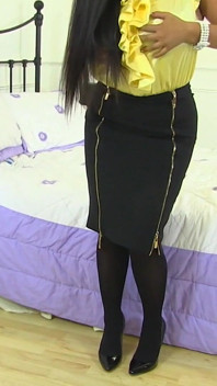 Busty Asian MILF Amyka Lee Tries Out Her New Dildo