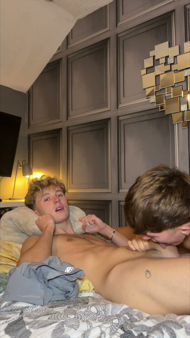 jakeandbailey: Twinks Suck and Fuck in a Hotel Room