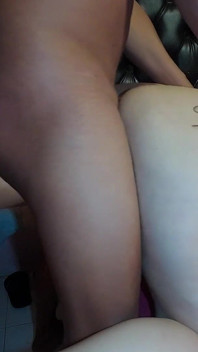 Šukej mě nevlastní tati, jsem tvá malá děvka.