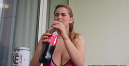 My Boobs: Rozhovor s holkou Erin Star s obrovskými prsy, když kouří...