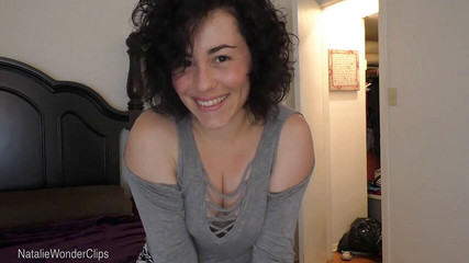 Natalie Wonder: Glitchy přítelkyně-bot