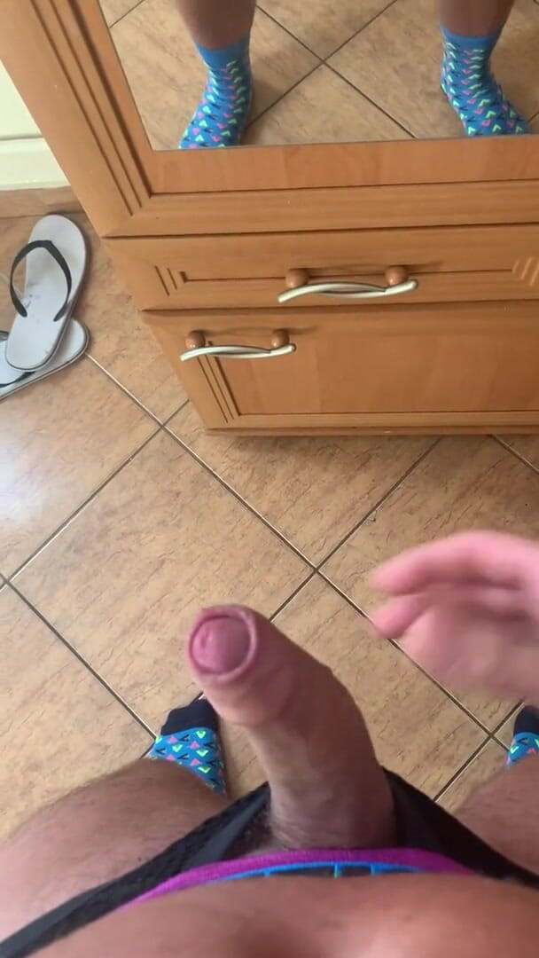 hornyboys: Cumshoot on face