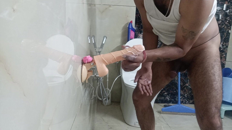 Rajasthani-old-lover: Hintli desi adam komşu üvey babası ve dildo vibratörüyle masterbation show'un...