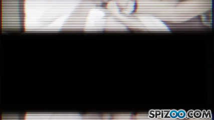 Spizoo: Sara nhỏ đụ