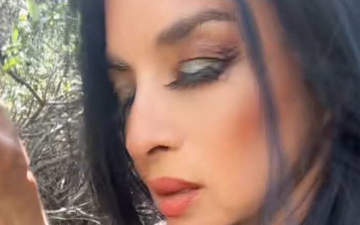 Mia 69: První šukání italského porna