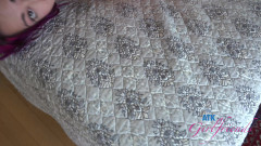 ATK Girlfriends: Začněte tím, že lížete Lilyi těsný malý zadek, zatímco ona je...