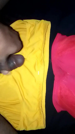 Jaanu294: Yellowpanta Panta Redezzle Redeek Bodi