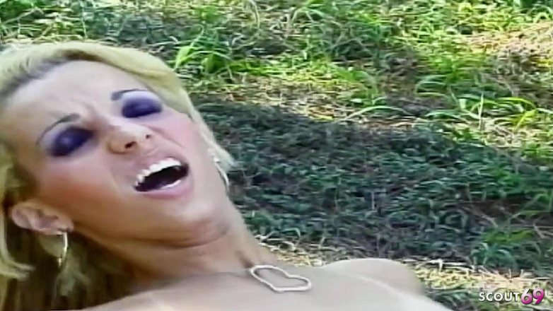 Shemale TS Collection: Une trans blonde se fait enculer par un latino jusqu’à...