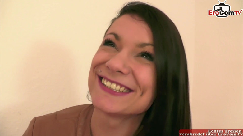 EroCom: Skutečný amatérský casting s hubenou německou ženou