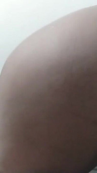 나는 할 일이 없어 내 이웃을 따먹어