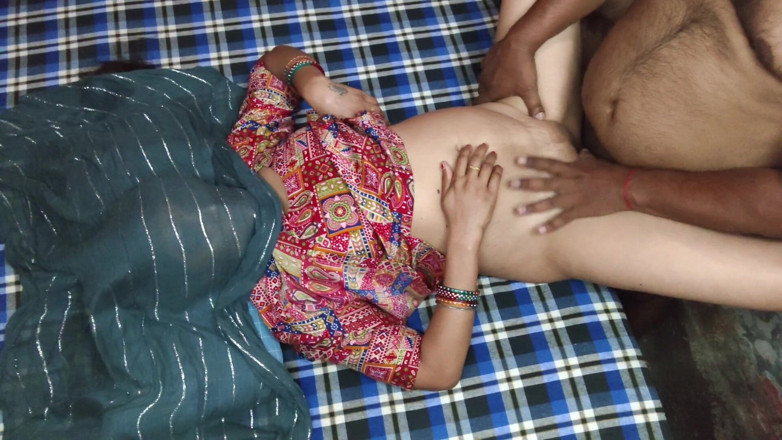 Madhu: Indisch vagina-orgasme volledig genoten in Mumbai