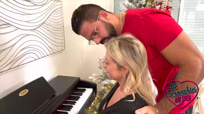 The Frenchies of the web: Miss Alice Gets Fucked During a Private Lesson