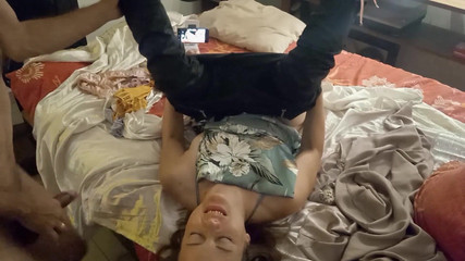 Sexy O2: 1060 06 - Bílá děvka kouří, rimming, Šukání v saténovém prádle Thong, Šaty, Punčochy,...