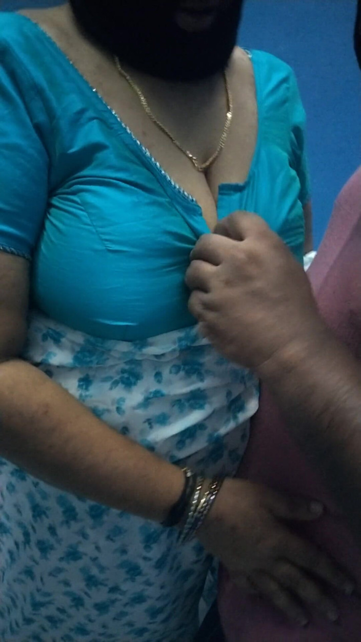 Benita sweety: Hintli tombul akka thambi ile ateşli seks