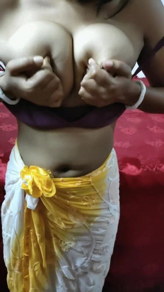 Darling Mona: การแสดงสตริป & ตัวฉัน