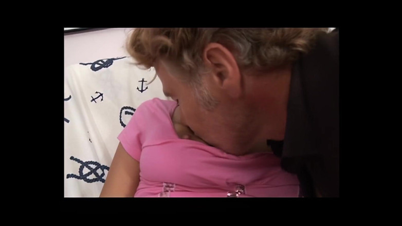 Old PIGS XXX: Nevinná mladá dáma má sex se svým nevlastním otcem