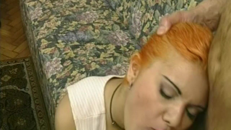 VHS-Vixxxen: 継母がパパのチンポに乗る