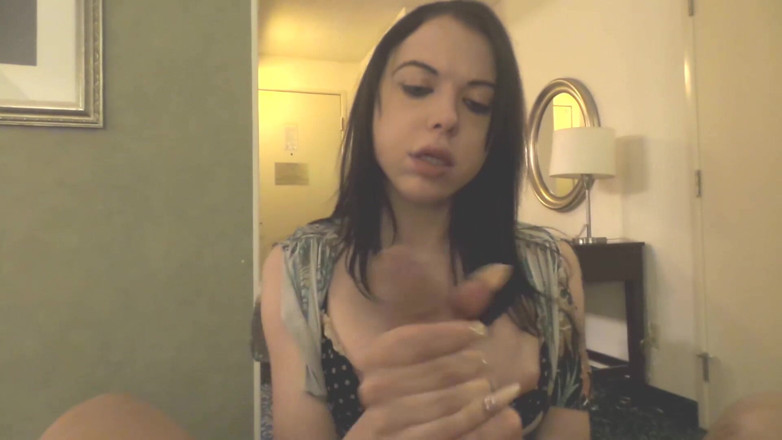 Pure TS and Becoming Femme: L'arrapante trans amatoriale Oriana frost mostra le sue abilità di...