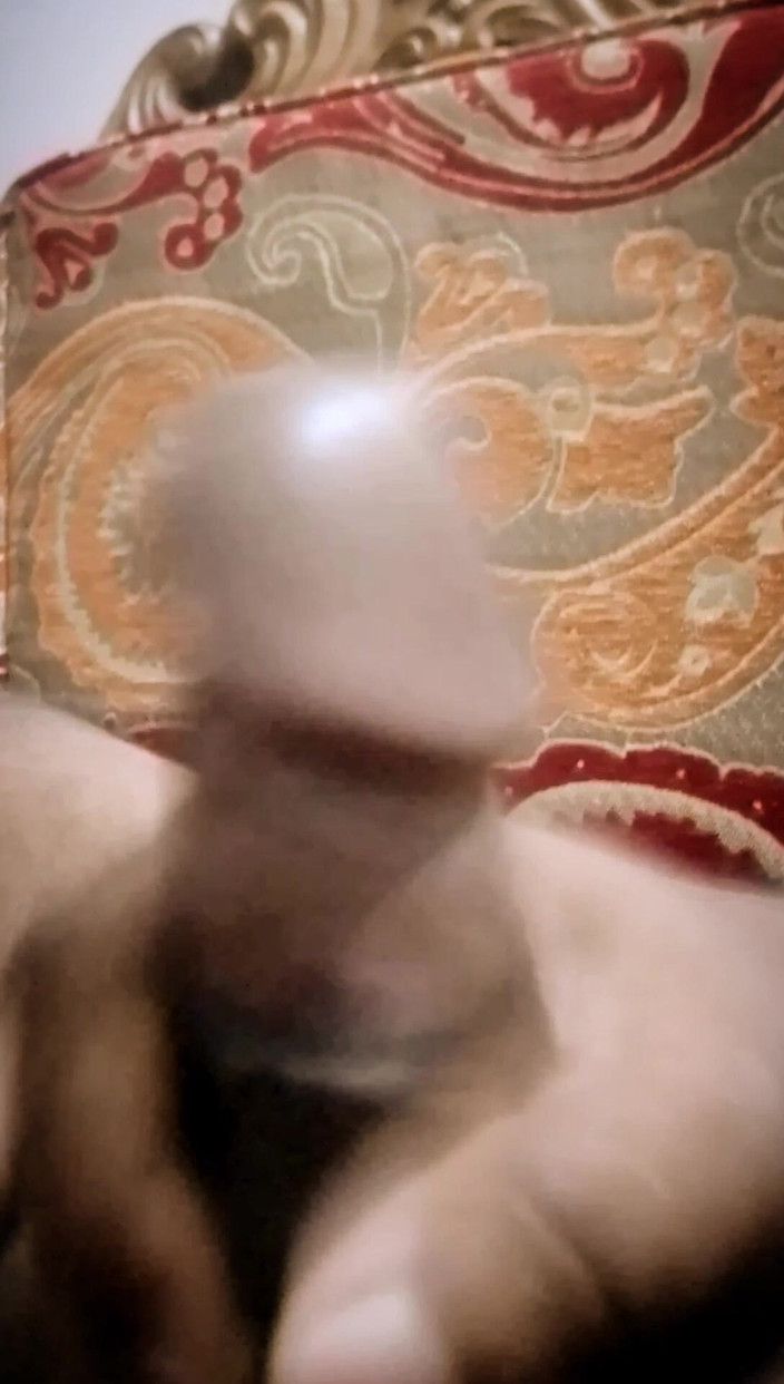 Bbbddt24: Chico indio masturbándose y gimiendo Masturbando