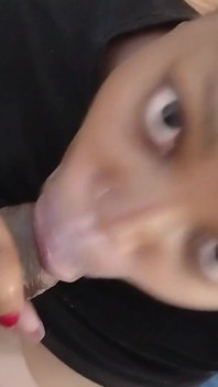 Polla gorda debes estar ocupado ignorando el hecho de que no quieres esta garganta profunda de la boca de ébano muy linda nena de esfuerzo - mastermeat1