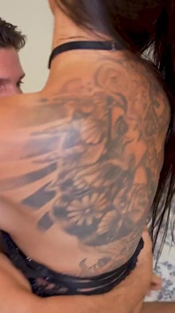 Perfecta latina preñada en su bonito coño