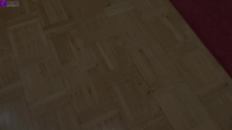 Rosella Extrem: Extreme pisse-action! Ich schlucke meine pisse und valentinas!