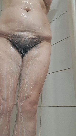 Mommy big hairy pussy: V Shower Mommy with Hairy Pussy
