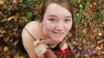 Brit Studio: selamba sebenar yang berumur 18 tahun di luar dan menelan