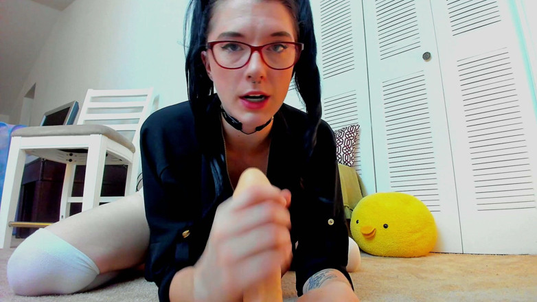 Missellie8: Lil' Stepsis Wants a Bunch of Cock