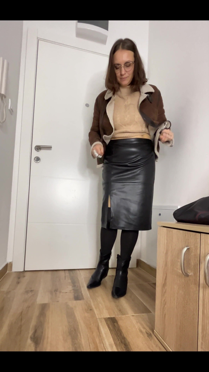 Crypto Mommy: Yellow Mood, Humor