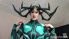 Geeky Femdom: Hela World Wide Mastürbasyon Eğitimi