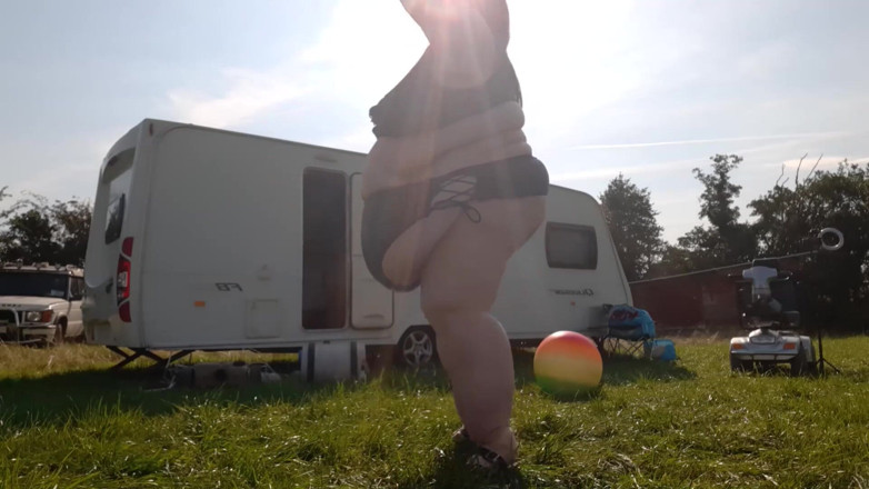 SSBBWLadyBrads: Outdoor games more fun