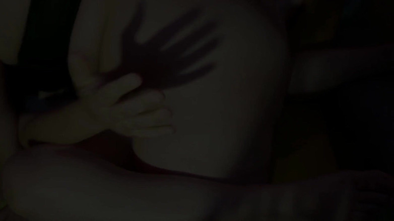 emycam: Саудовские лесбиянки становятся очень возбужденными и трогают свои киски, пока они не кончают