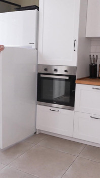 Soțul este plecat: este timpul să fută un instalator străin