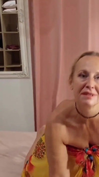 Esposa Madura Rubia Amateur Disfruta Del Sexo Nocturno