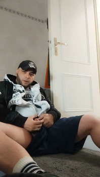 Vies spelen in de badkamer, sox en voeten