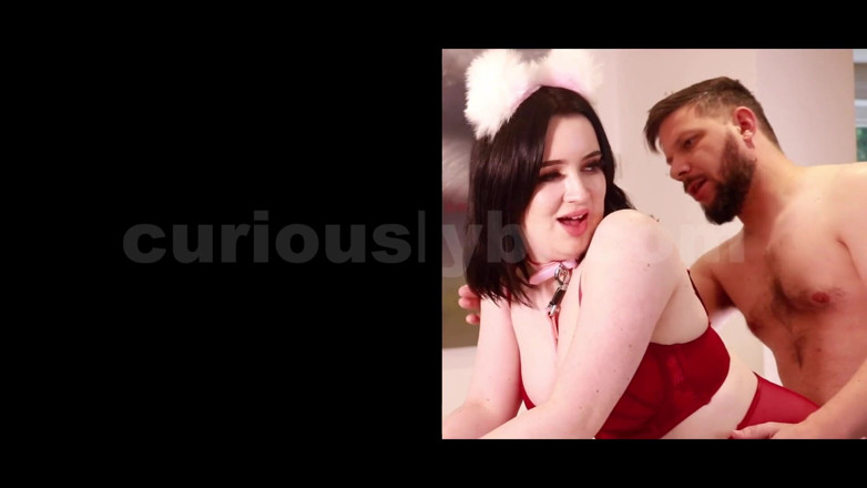 Curiously Brit Bi: Zlobivá Sissy si nosí dívčí kalhotky
