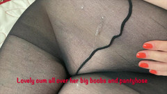 Mr MF: I piedi della signora matura gioca con il suo amico...