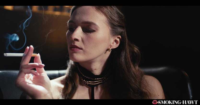 Smoking Hawt: Стейси Круз
