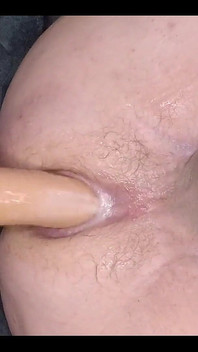 Еще одно отличное видео моей машины для траха и моего любимого дилдо, дающего мою задницу тренировку